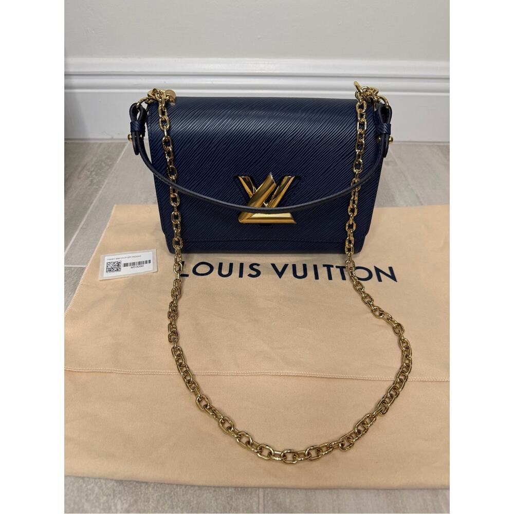 Louis Vuitton Navy Leather Twist MM Shoulder Bag with Gold Chain - Picture 3 of 12